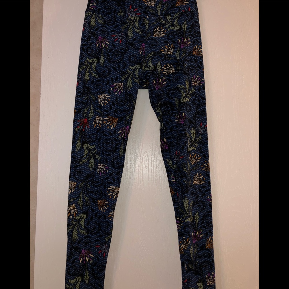 Lularoe OS leggings NWOT
